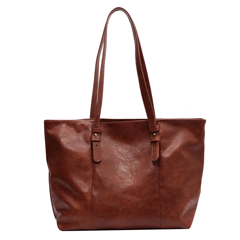 Large-Capacity Commuter Tote